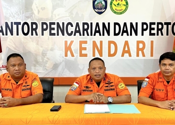 Basarnas Kendari saat memberikan keterangan resmi terkait operasi SAR sepanjang Tahun 2025. Foto: Istimewa/kendarinesia